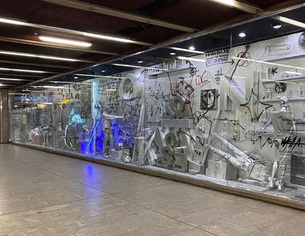 14 – realizace galerie Mega – výstava Michala Škapy