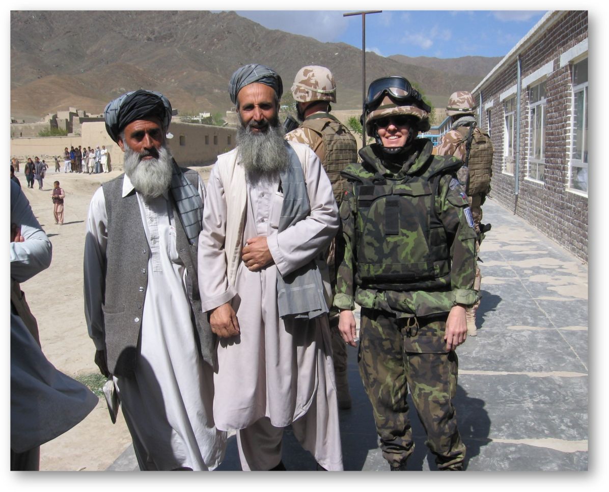 K. Bernardová, Mise ISAF Afghánistán, distrikt Lógar, 2010; zdroj: archiv Kateřiny Bernardové