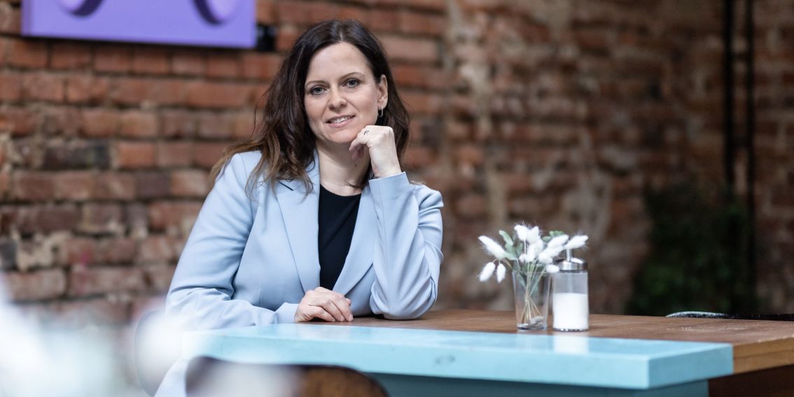 V nakladatelství Karolinum právě vyšla nová kniha Kateřiny Zábrodské kniha nazvaná Prevence šikany na pracovišti: průvodce pro vysoké školy.
