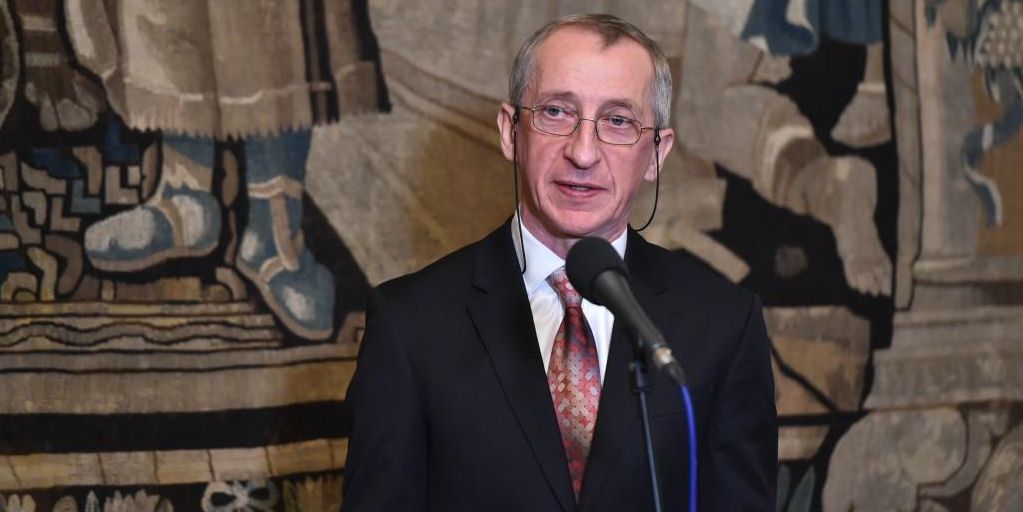 „Rada pro mne představuje nejen vrcholný orgán české vědy. Je to i reprezentace vynikajících odborníků a osobností, jejichž profesních i lidských kvalit si nesmírně vážím. Přijmout toto ocenění je pro mne skutečnou ctí,” uvedl Jaroslav Petr.