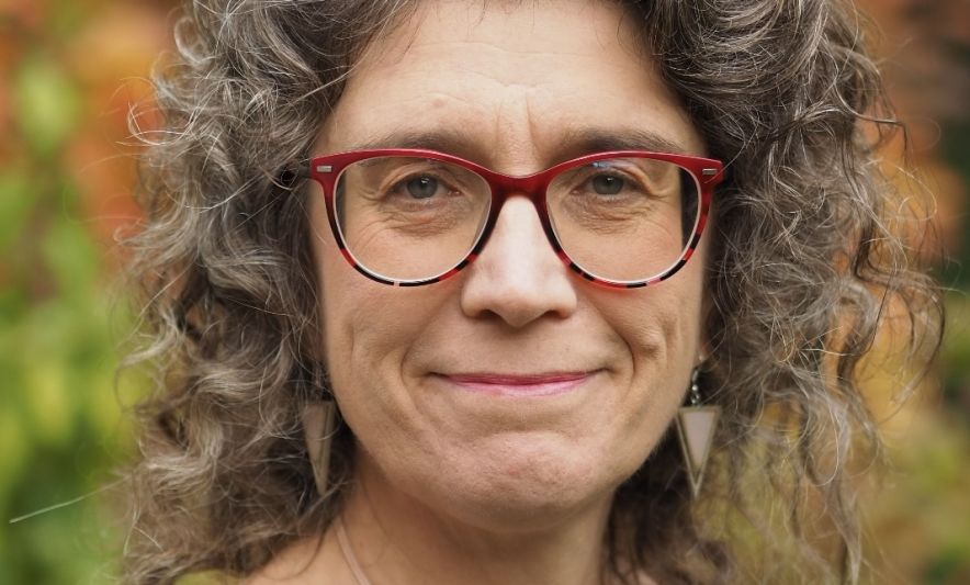 Rozhovor s pedagožkou a překladatelkou o tom, co brání ženám zapojit se do rozhodovacích procesů. 