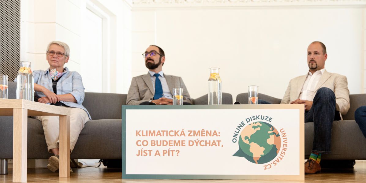 Foto: Tereza Šišmišová Třetí diskuzní setkání společensky zodpovědných univerzit se věnovalo klimatické krizi a jejím řešením v Česku.