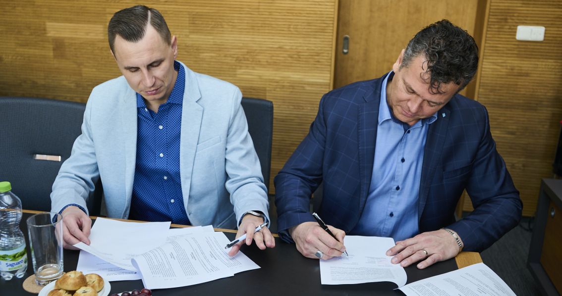 Slavnostní představení zcela nového bakalářského studijního programu Sportovní management se dnes uskutečnilo na Fakultě managementu a ekonomiky (FaME) Univerzity Tomáše Bati (UTB) ve Zlíně. 