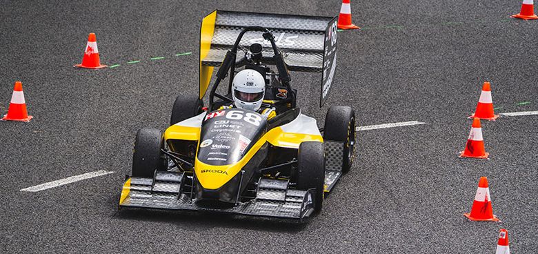 Hlavní cenu Top Design Winner v kategorii Student získal absolvent ateliéru Daniel Naď za design závodního monopostu FS08 Bumblebee, navrženého a realizovaného ve spolupráci s týmem ČZU v Praze pro mezinárodní závody Formule Student.