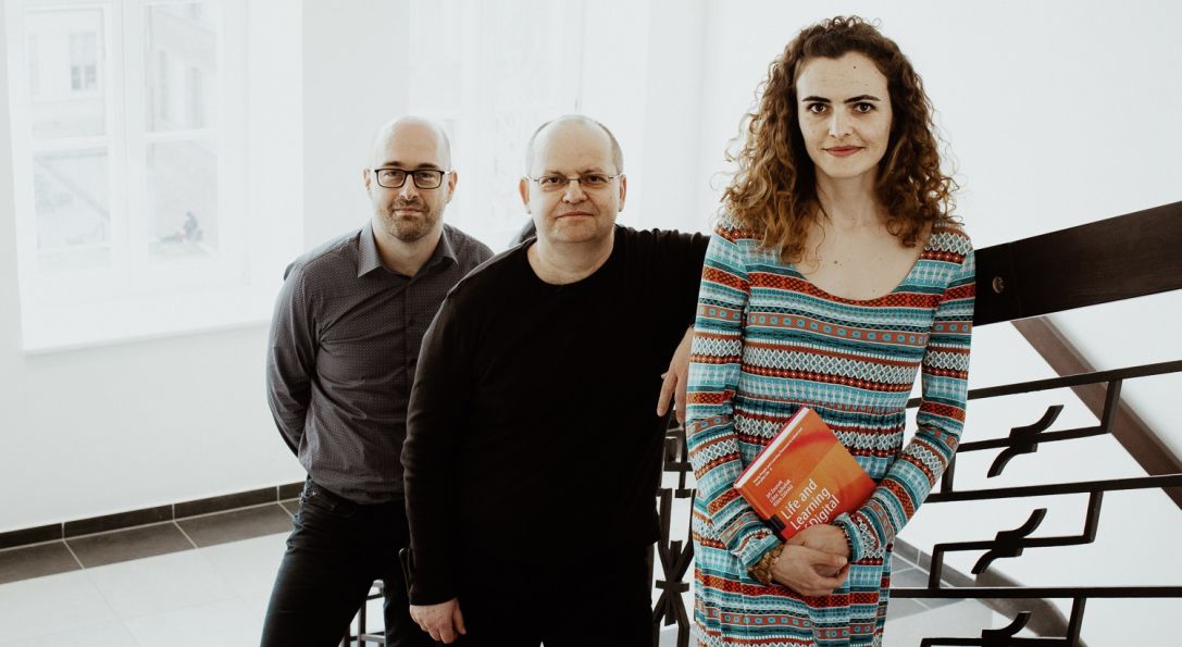 Autoři výzkumu o digitální mládeži Libor Juhaňák, Jiří Zounek a Klára Záleská.