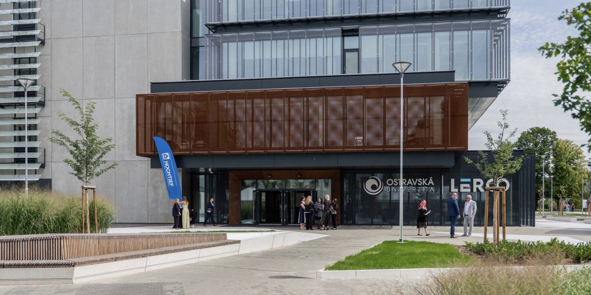 Foto: Ostravská univerzita Moderní centrum v areálu Lékařské fakulty v Ostravě-Vítkovicích nabízí zázemí pro práci odborníků z oblasti biomedicíny, přírodních a behaviorálních věd.