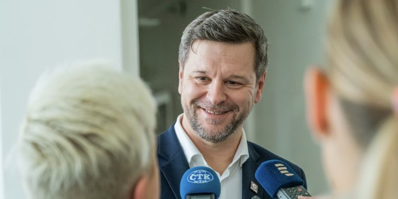 Petr Kopecký je od roku 2023 je rektorem Ostravské univerzity, loni v červnu byl zvolen místopředsedou České konference rektorů.