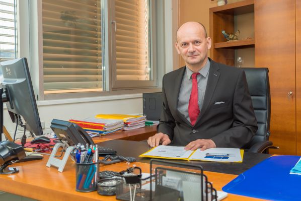 Foto: Archiv UTB Děkan Adámek povede fakultu aplikované informatiky další čtyři roky.
