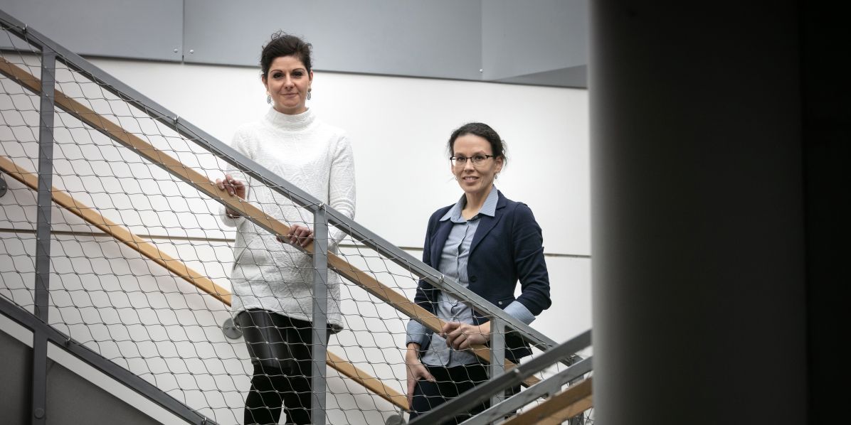 Chemička Hana Macíčková Cahová a bioložka Kateřina Sam.