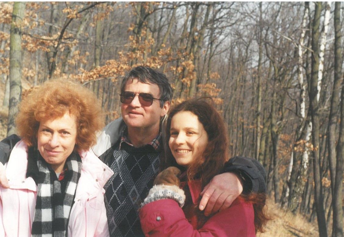 s dcerou Petrou a manželkou Evou