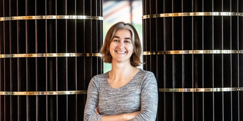 V roce 2016 dosáhla Lenka Zdeborová na prestižní ERC grant. V roce 2021 získala Cenu Neuron.