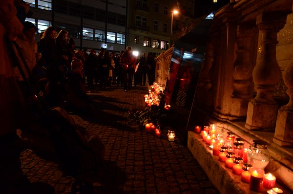 V Brně studenti uspořádali vzpomínkovou akci na náměstí Svobody.