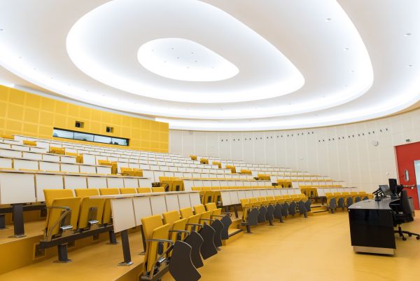 Hlavní posluchárna Vzdělávacího komplexu UTB.