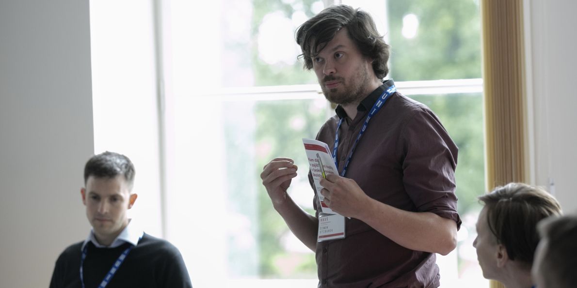 Tato analýza Šimona Stiburka (na snímku) sloužila jako ideový podklad pro diskuzi o budoucnosti zajišťování kvality a roli externího hodnocení v českém vysokém školství na debatním fóru konference Hodnocení kvality vysokých škol 2025 v Telči.