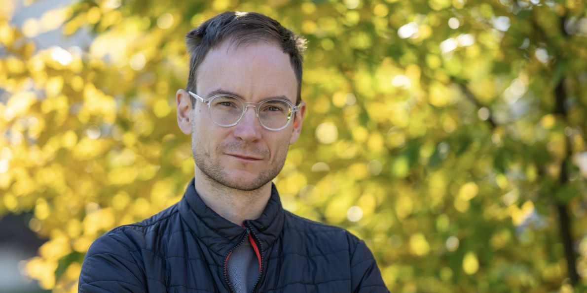 „Filozofické jednohubky jsou pro mě způsob, jak dělat filozofii, jež se nehodí do odborných článků a často ani do přednášek. Snažím se je dělat tak, aby to bylo zábavné, ale zároveň to stimulovalo myšlení.“