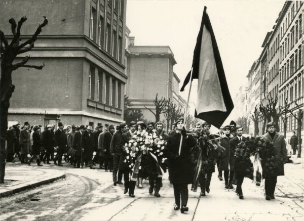 Tryzna za Jana Palacha v Brně v roce 1969.
