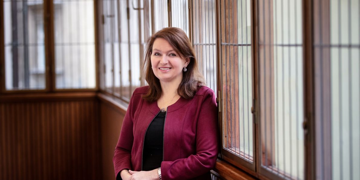 Milena Králíčková, původní profesí lékařka, která uplynulých osm let zastávala funkci prorektorky pro studijní záležitosti a od 1. února přebírá rektorské žezlo po Tomáši Zimovi.