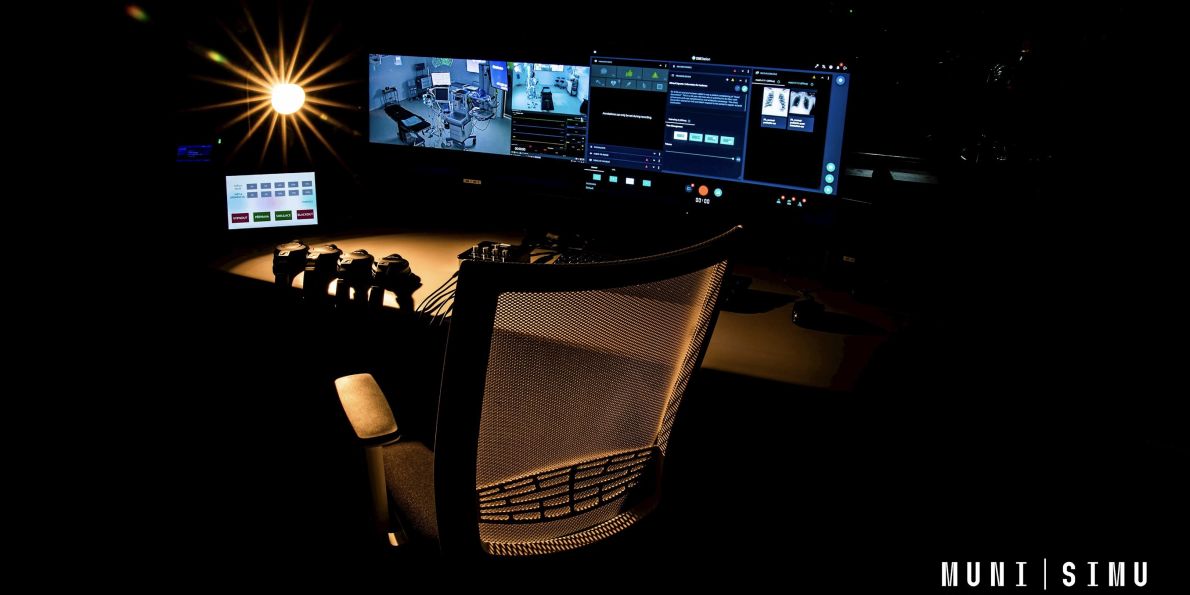 Velín simulačního centra.